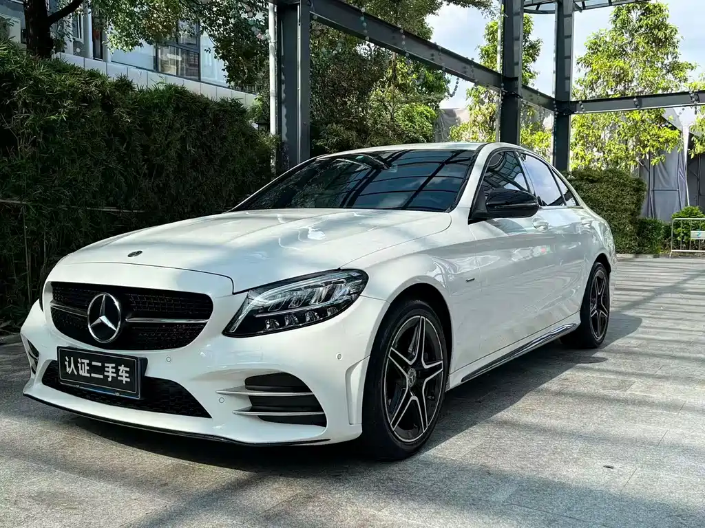 Mercedes-Benz C-Class 2021