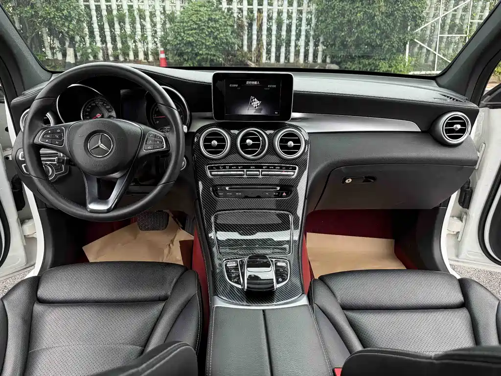 Mercedes-Benz GLC 2018 GLC 260 4MATIC