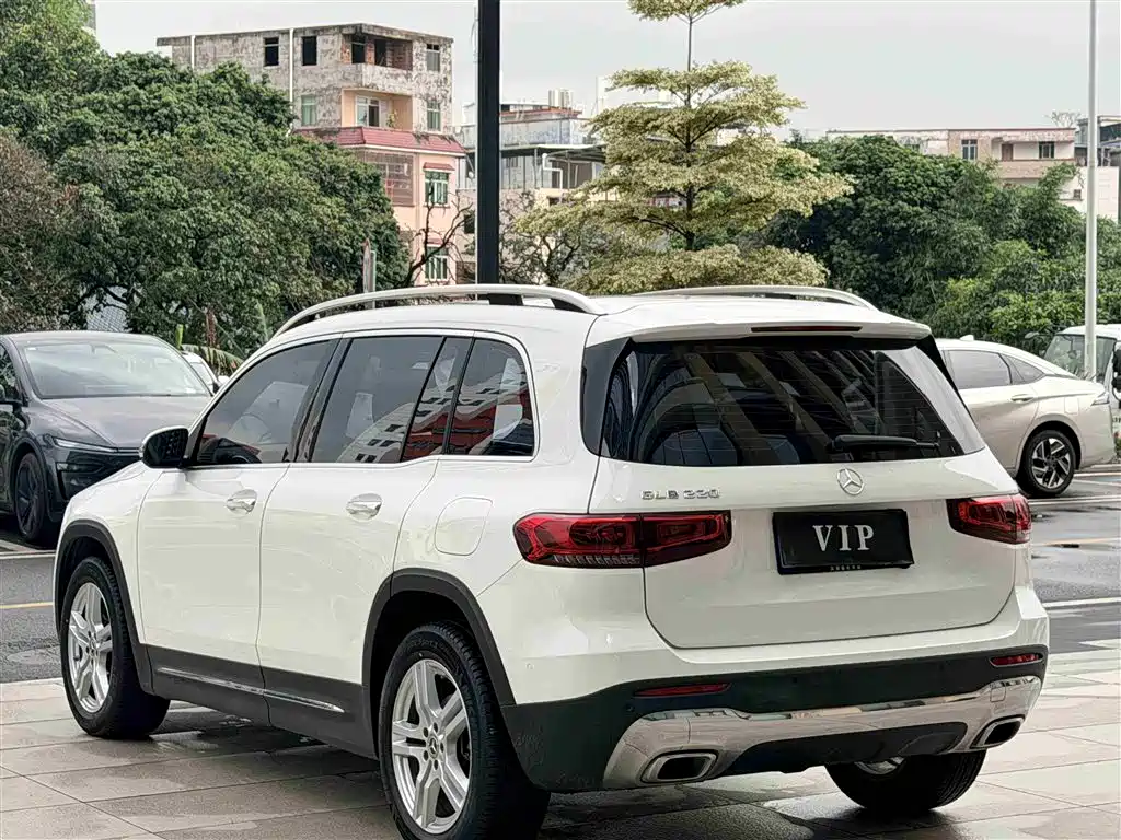 Mercedes-Benz GLB 2023 GLB 220