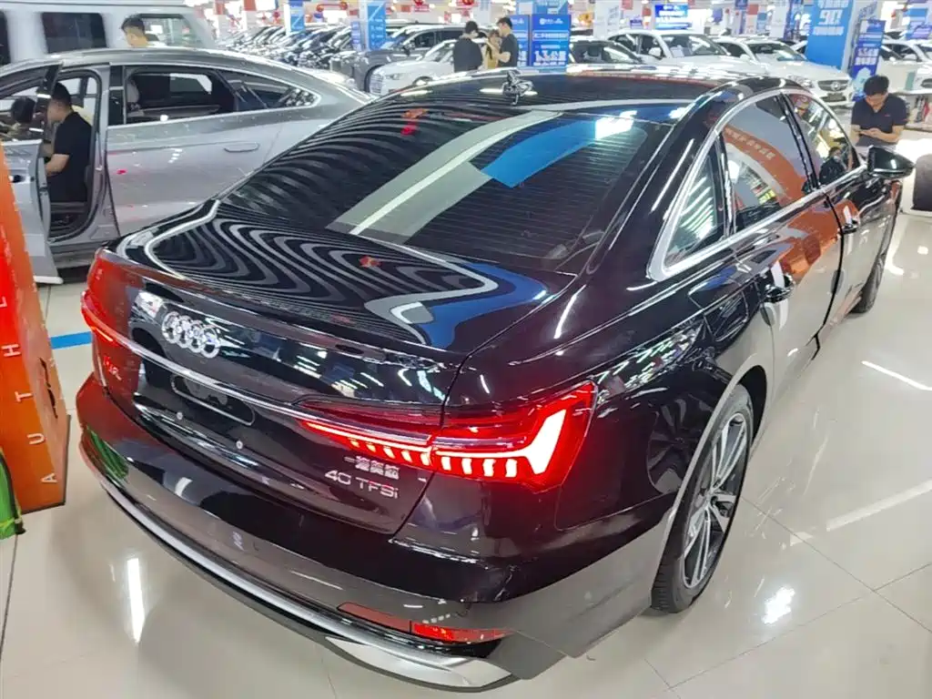 Audi A6L 2024 40 TFSI Luxury