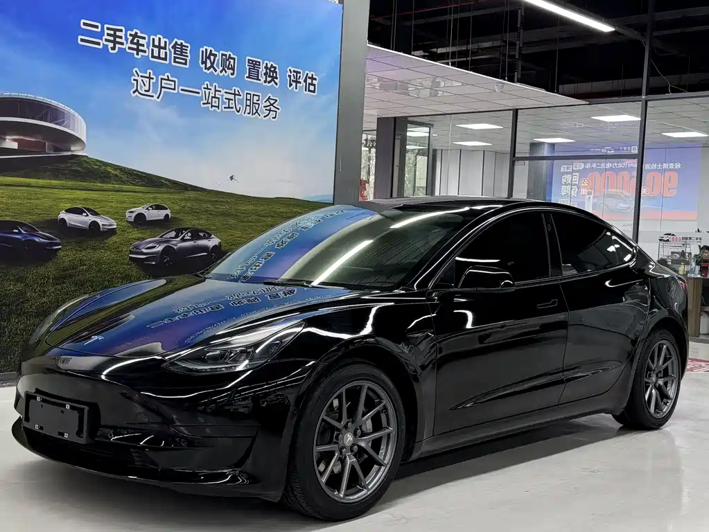 Tesla Model 3 2023