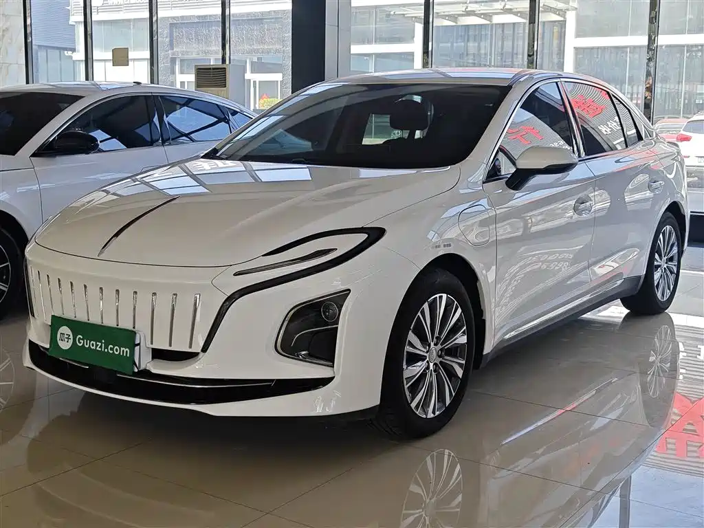Hongqi Hongqi E-QM5 2023
