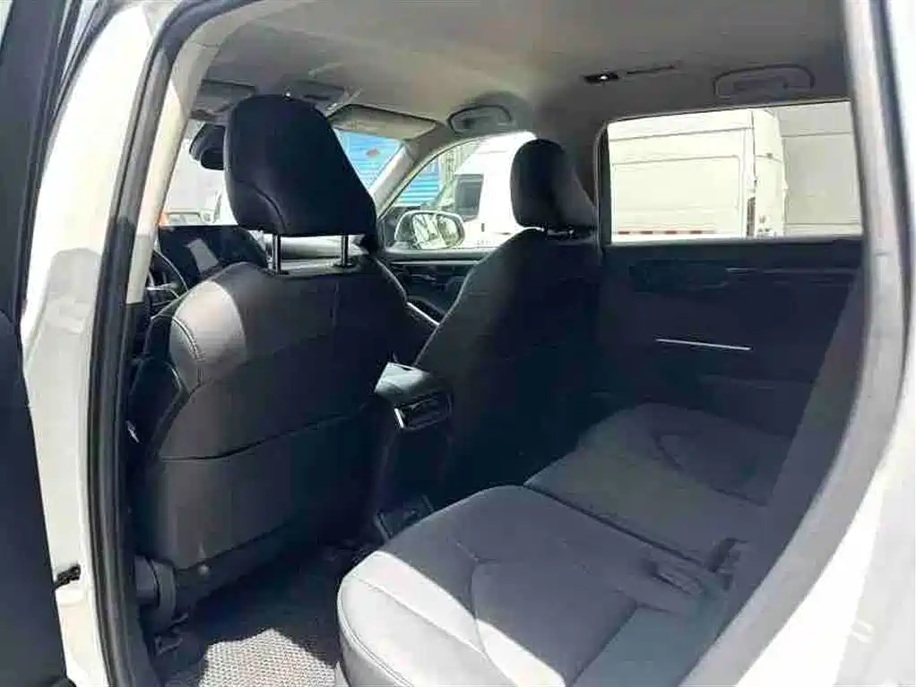 Toyota Highlander 2026 2.5L Elite 5 мест