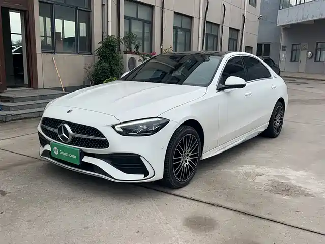 MERCEDES-BENZ  C CLASS 2024