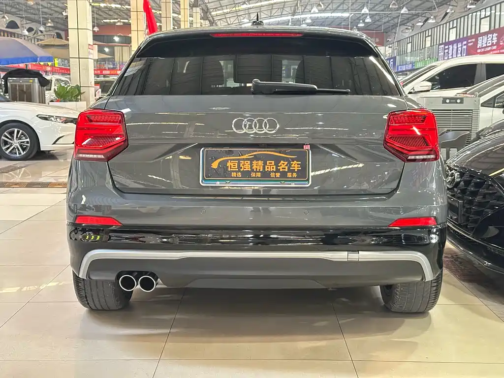 AUDI Q2L