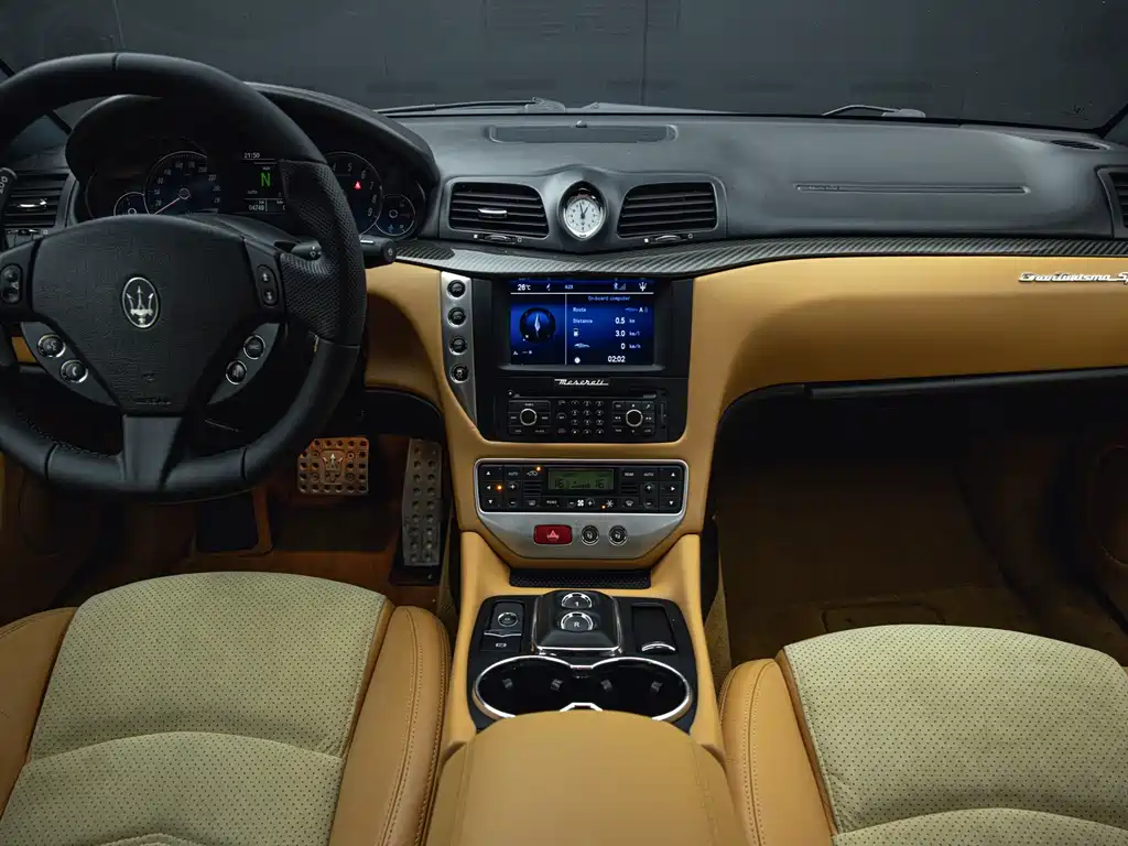 Maserati GranTurismo — миниатюра 21