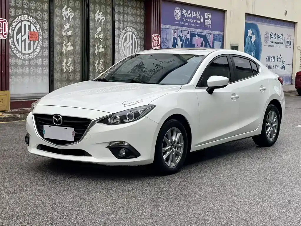 Mazda 3 Axela 2016