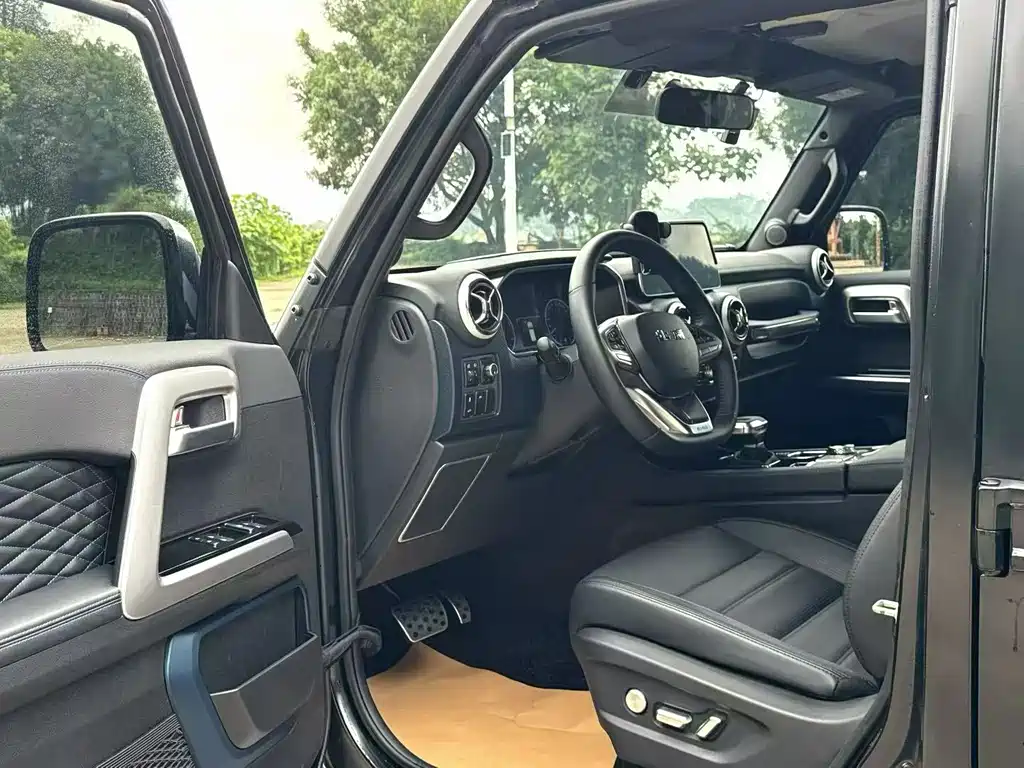 BAIC BJ40 2024 2.0D