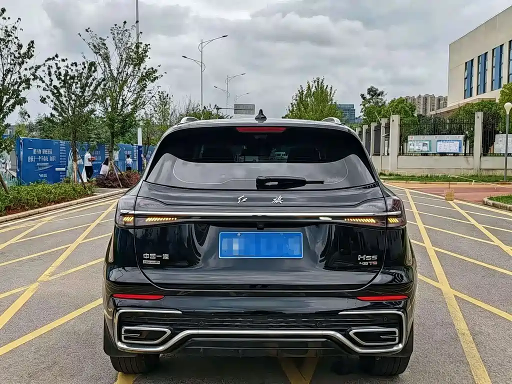 Hongqi HS5 2023 2.0T Pro