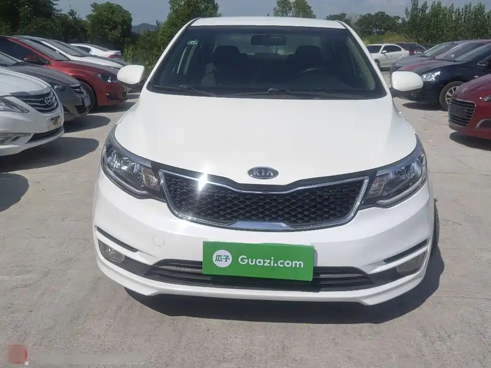 KIA  K2