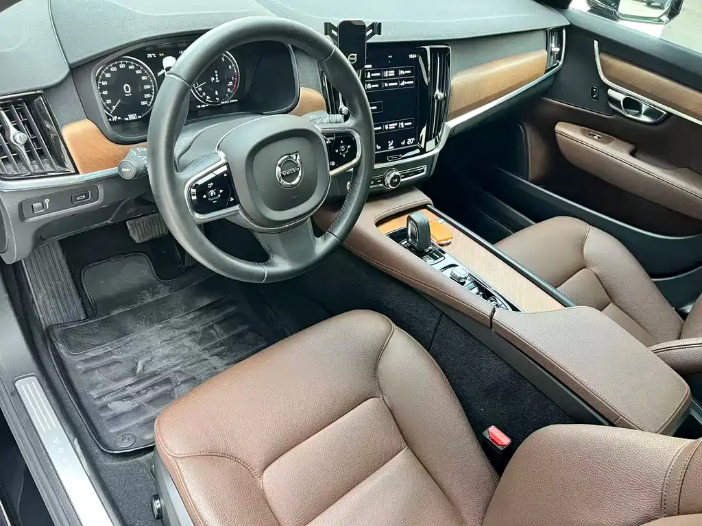 Volvo S90 2021 B5 Luxury