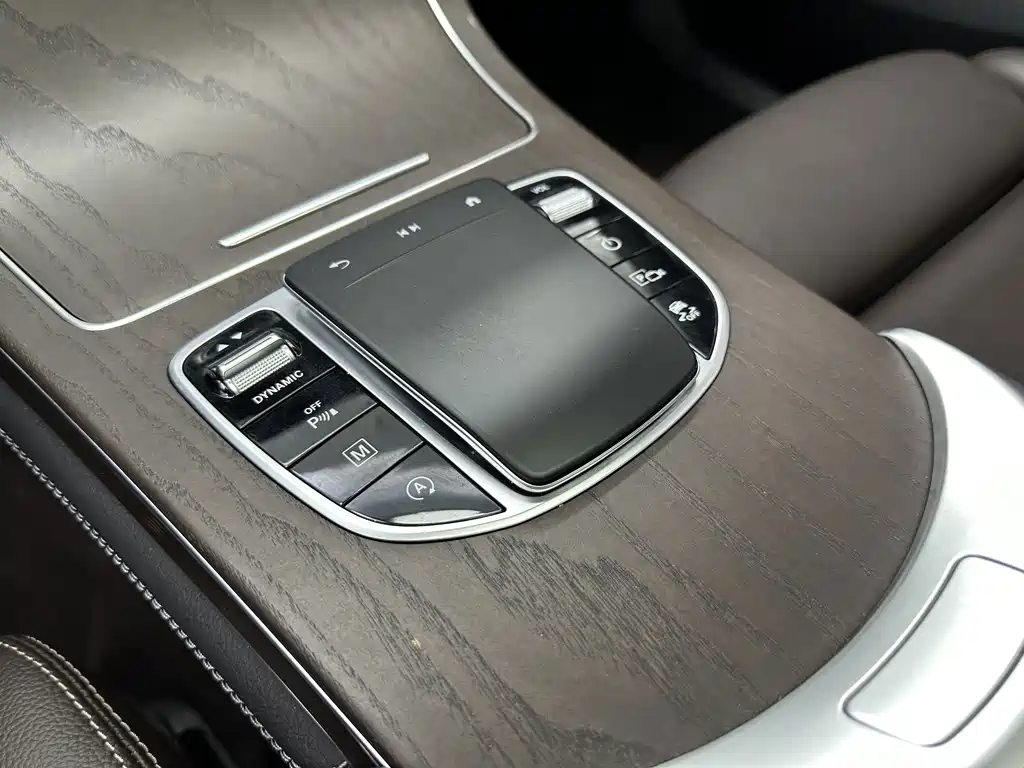 Mercedes-Benz GLC — миниатюра 17