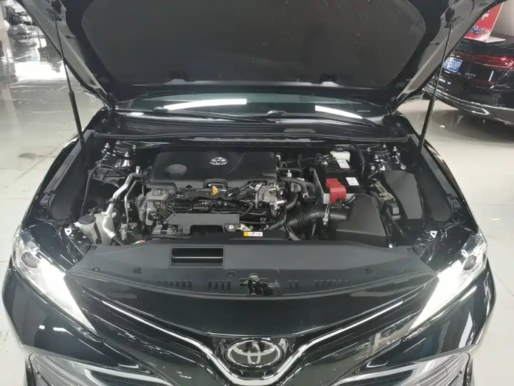 Toyota Camry — миниатюра 20
