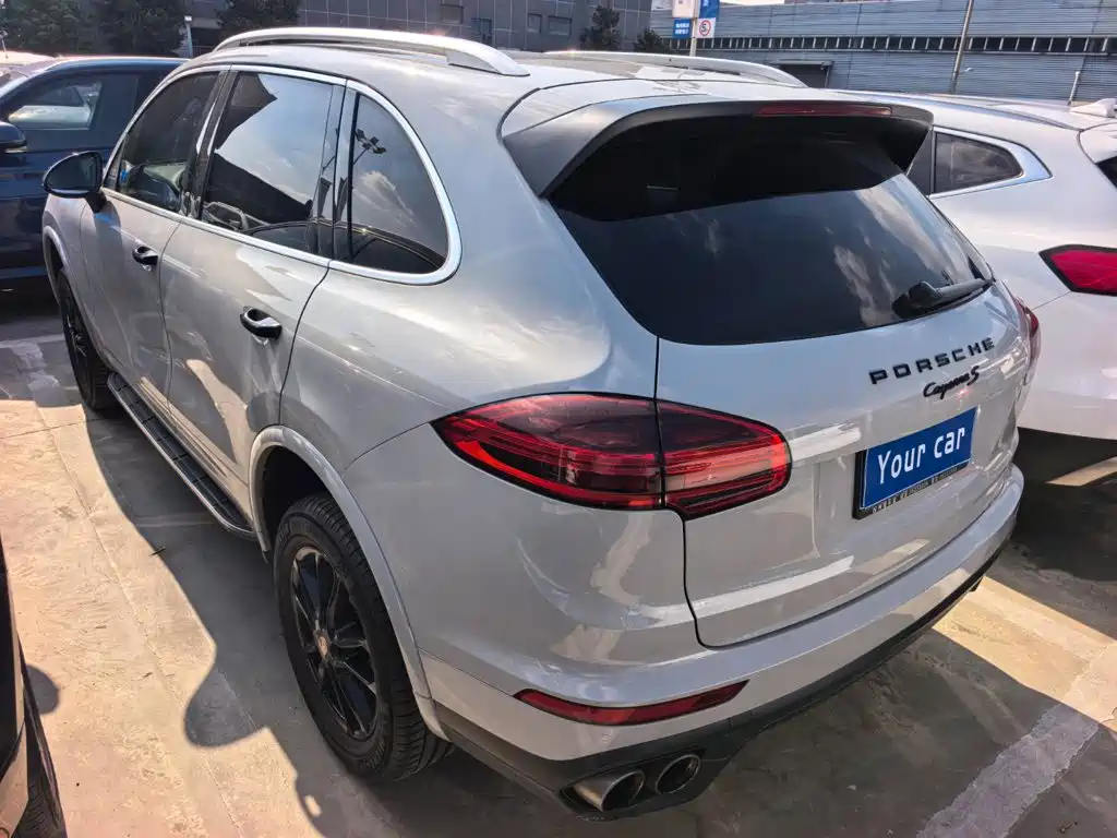 Porsche Cayenne — миниатюра 3