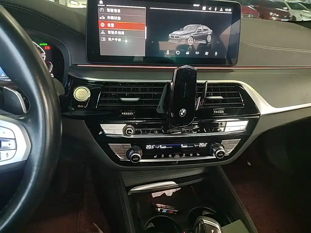 BMW 5 Series — миниатюра 13