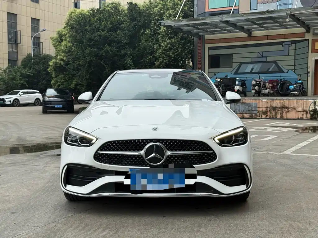 Mercedes-Benz C-Class — миниатюра 2