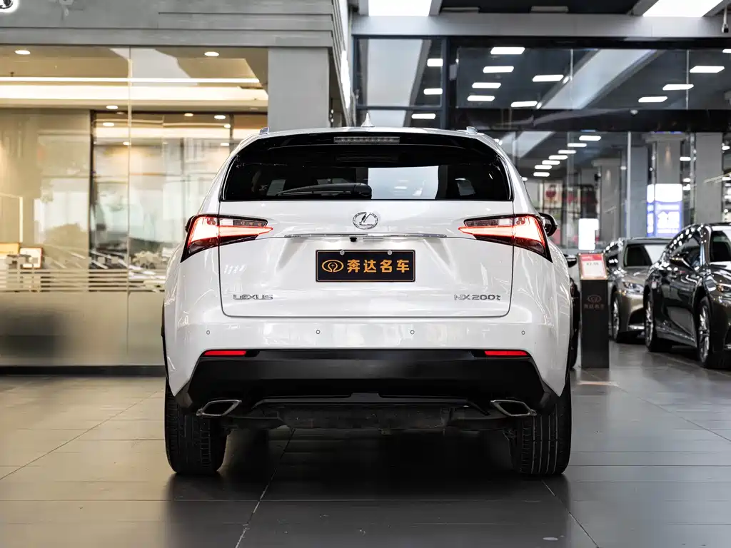 Lexus NX 2015 200t