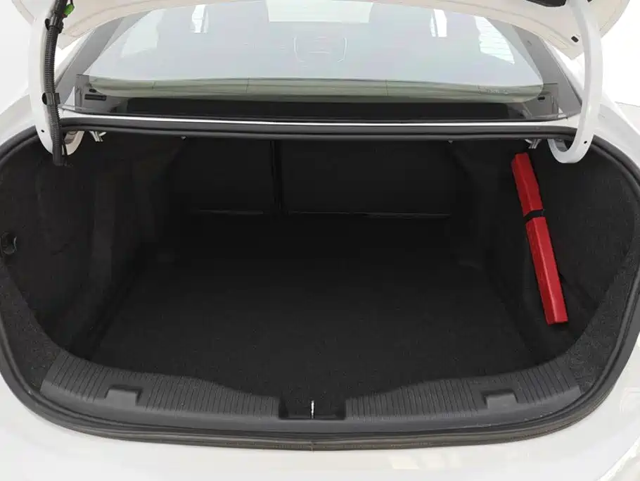 Chevrolet Cruze — миниатюра 4