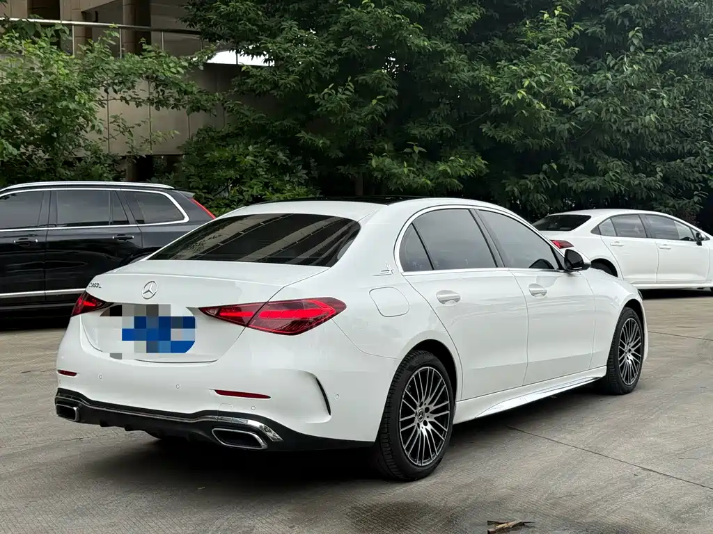 Mercedes-Benz C-Class — миниатюра 9