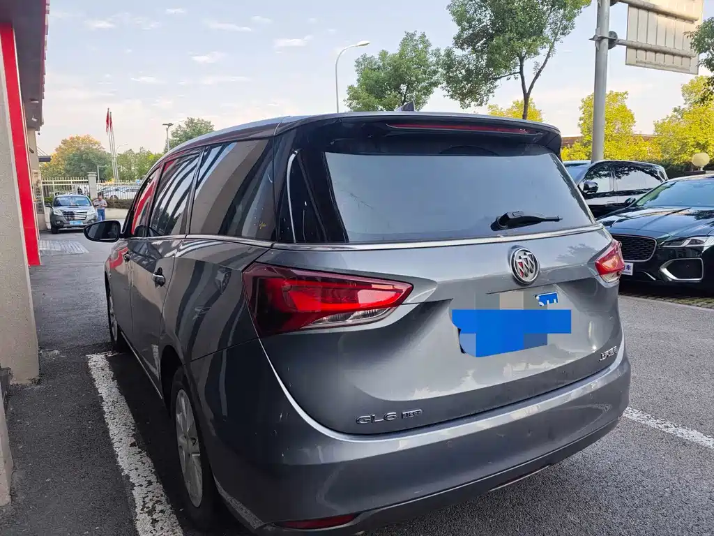 Buick GL6 — миниатюра 3