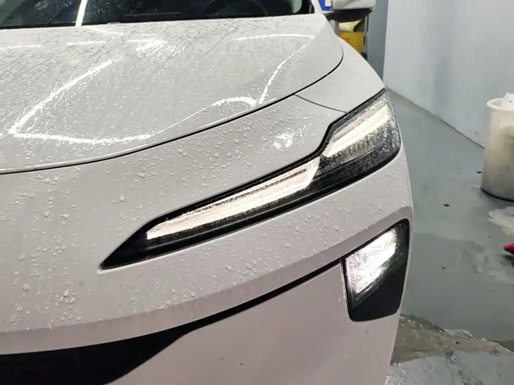Roewe D6 — миниатюра 24