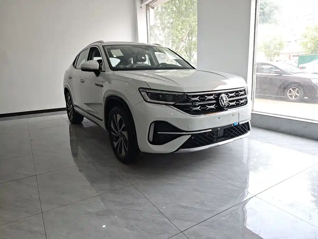 Volkswagen X 0