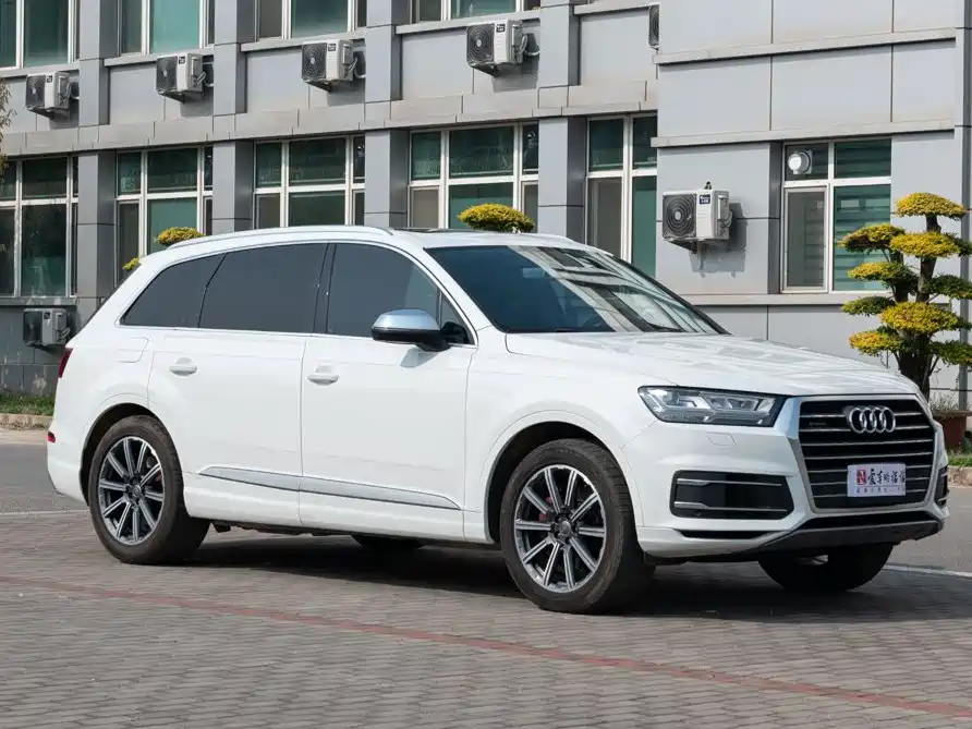 Audi Q7 — миниатюра 4
