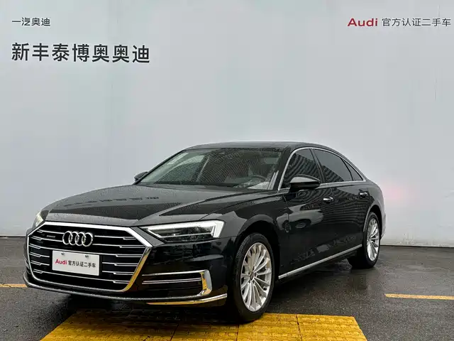 AUDI A8