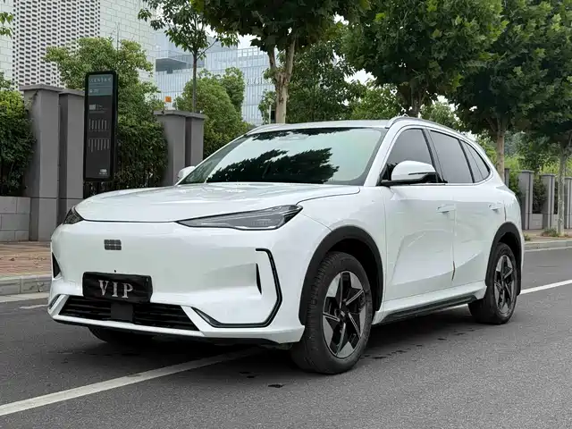2024 Geely Galaxy E5