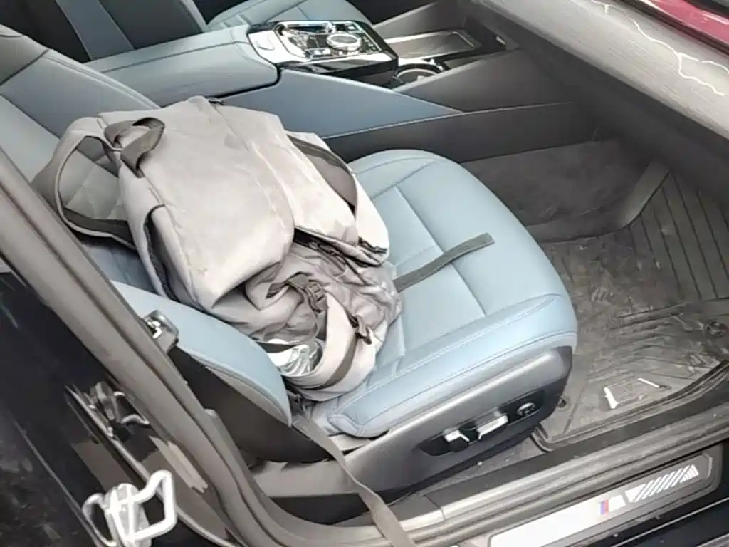 BMW 5 Series — миниатюра 25