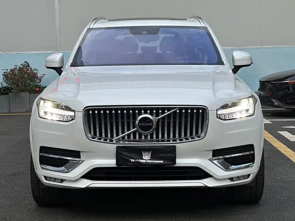 Volvo XC90 2021 B5 Luxury 7 мест
