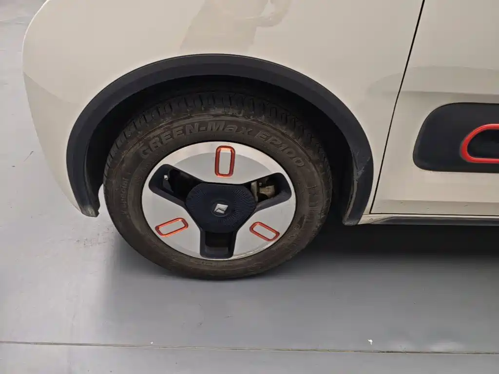 Baojun KiWi EV — миниатюра 23