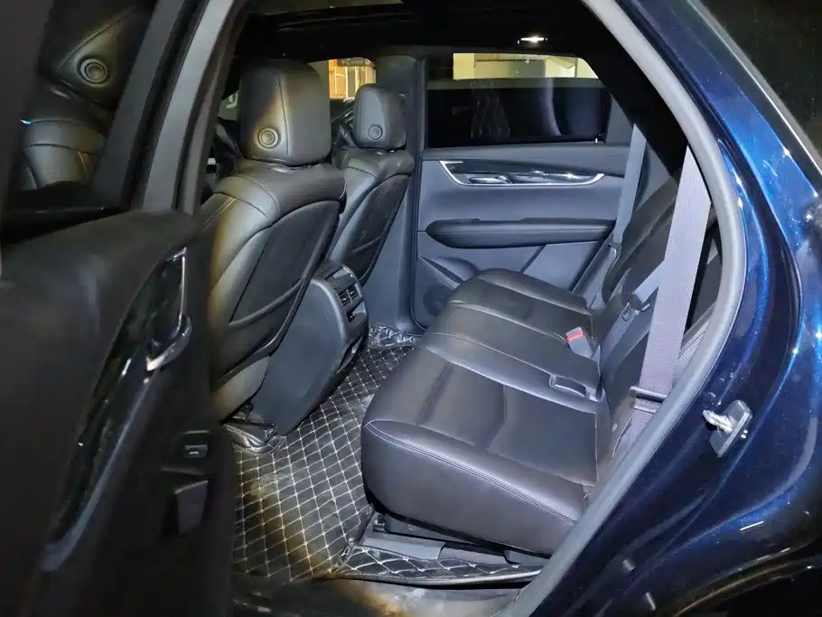 Cadillac XT5 — миниатюра 11