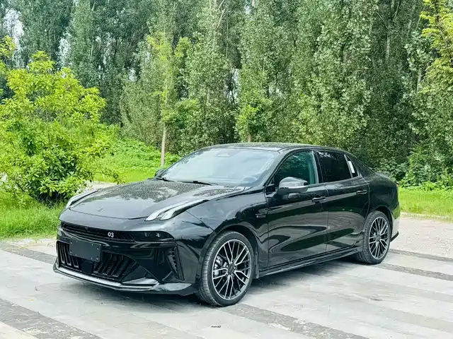 2025 Lynk & Co 03