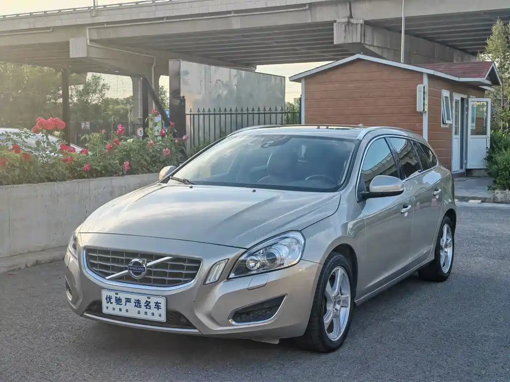 Volvo V60 2013