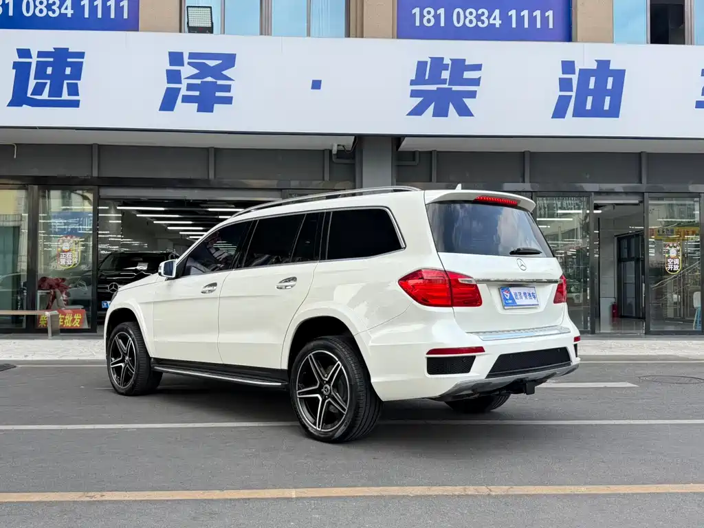 Mercedes-Benz GL-Class — миниатюра 12