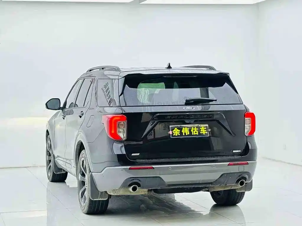 Ford Explorer — миниатюра 5