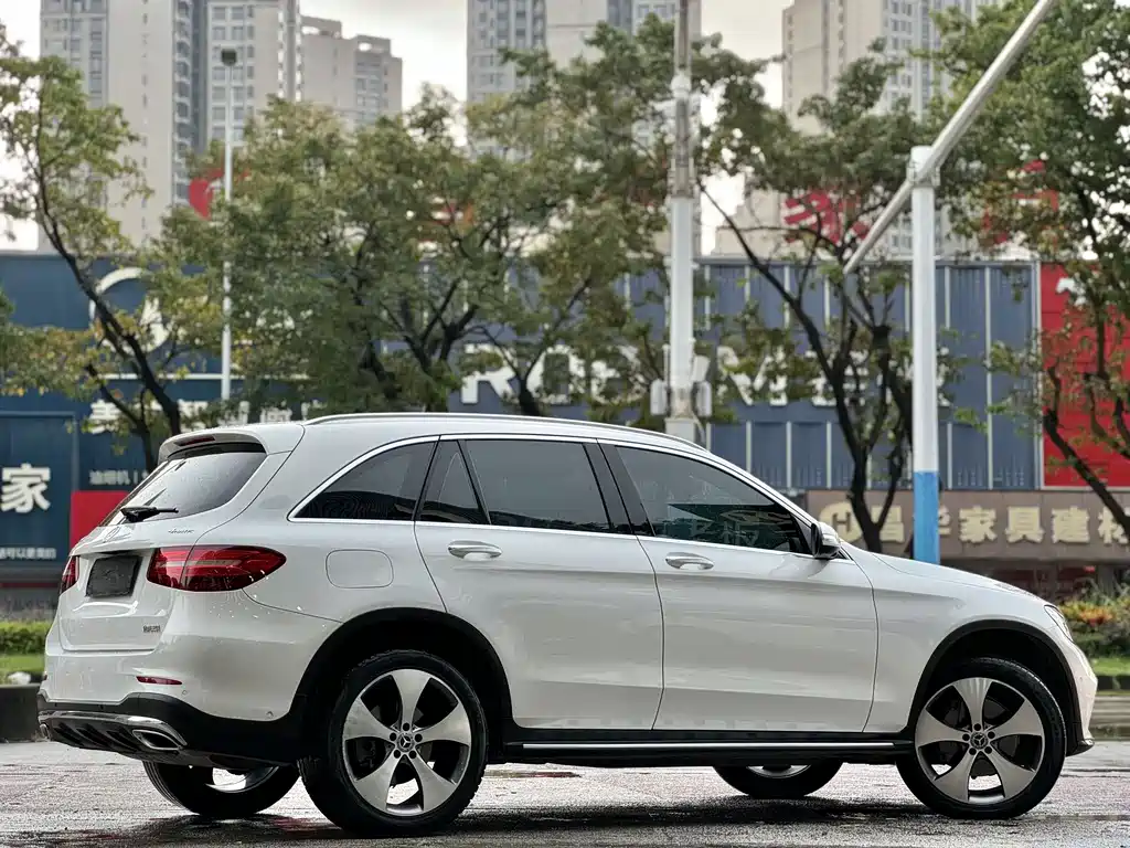 Mercedes-Benz GLC — миниатюра 9