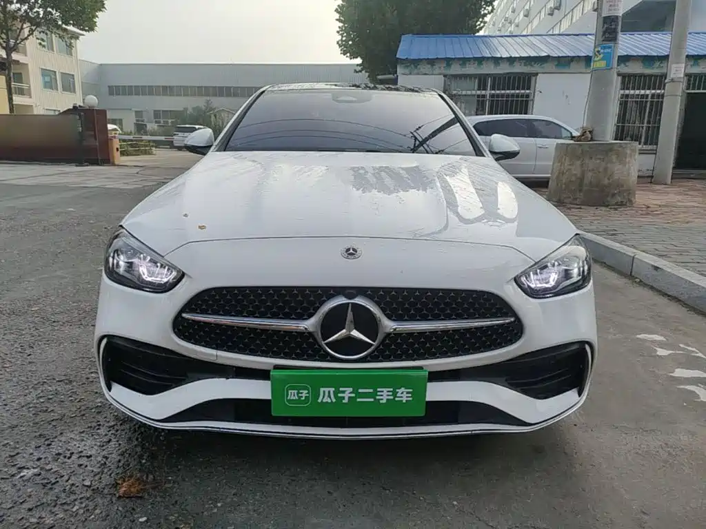 Mercedes-Benz C-Class — миниатюра 3