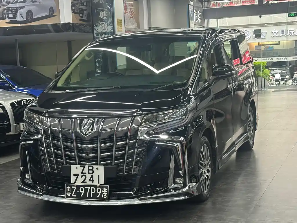 Toyota Alphard 2015