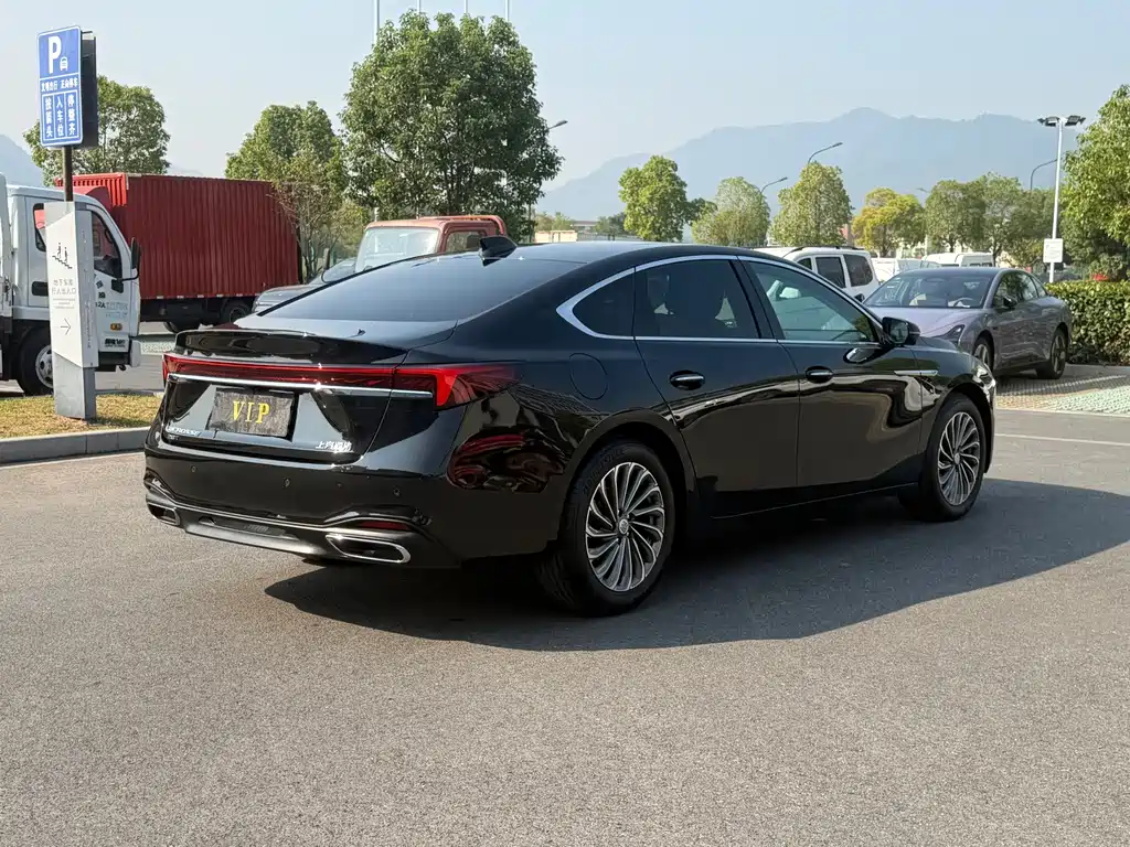 Buick LaCrosse — миниатюра 12