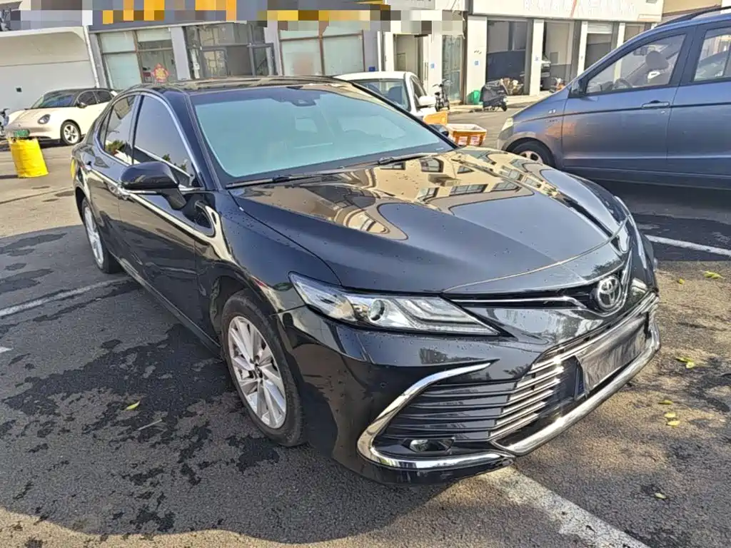 Toyota Camry — миниатюра 4