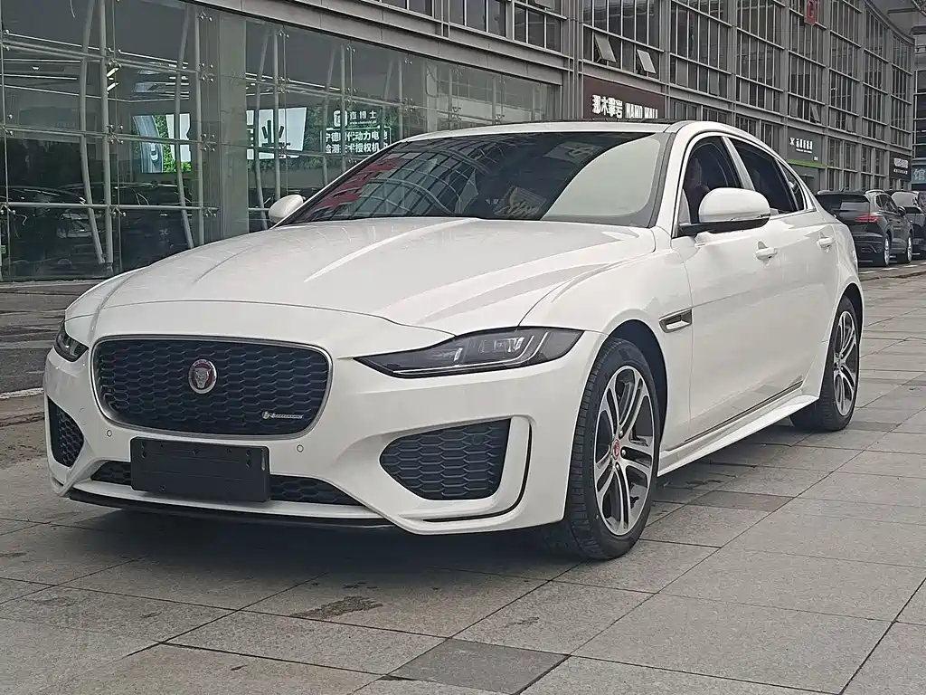 Jaguar XEL 2024