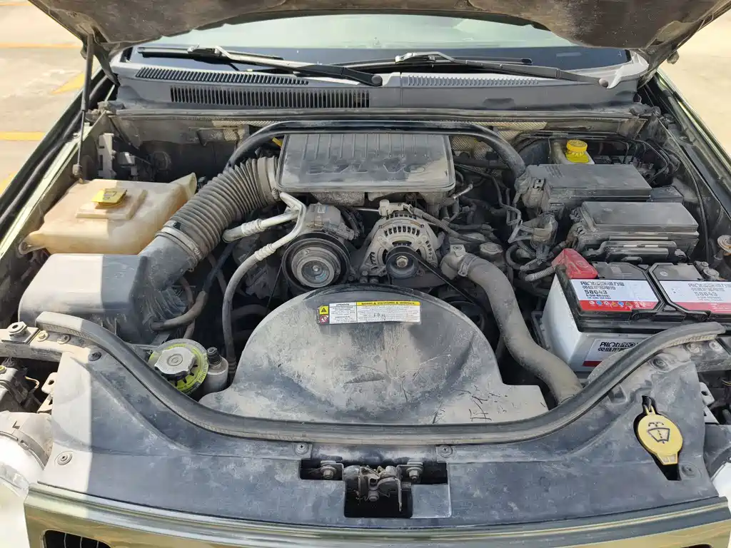 Jeep Grand Cherokee (Import) — миниатюра 17