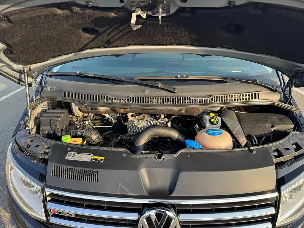 Volkswagen Multivan — миниатюра 38