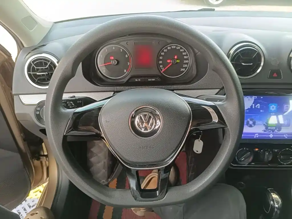 Volkswagen Jetta — миниатюра 11