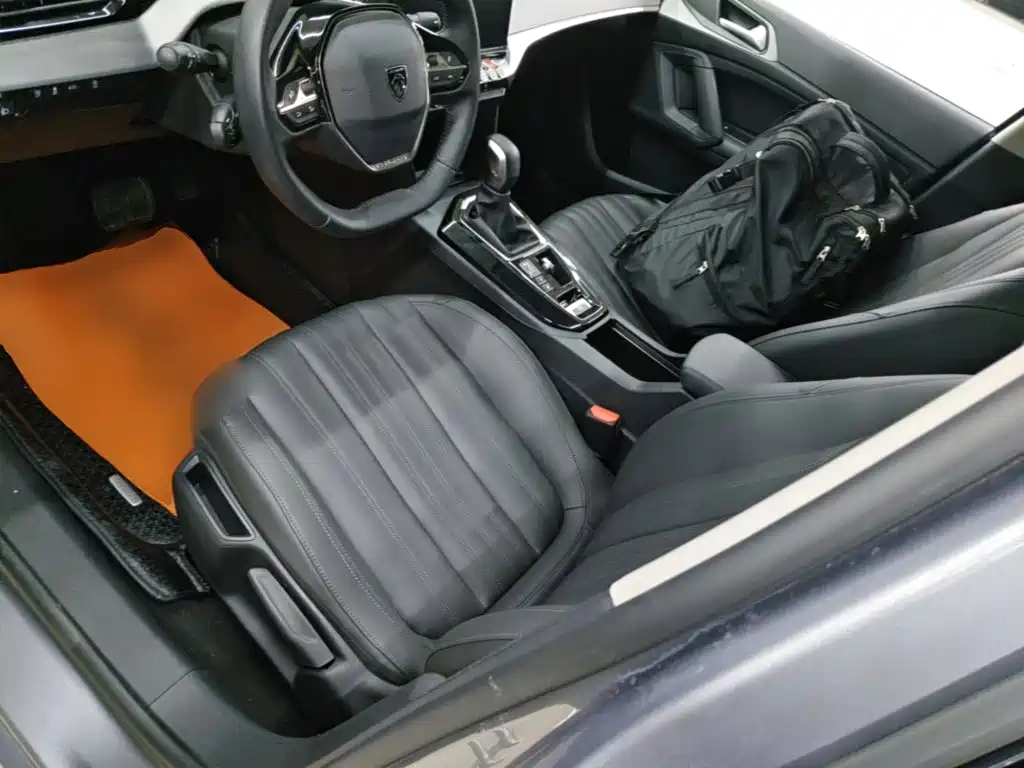 Peugeot 408 — миниатюра 15