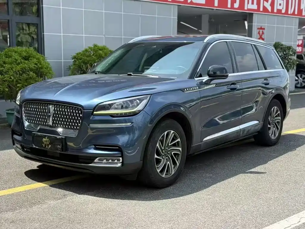 Lincoln Aviator
