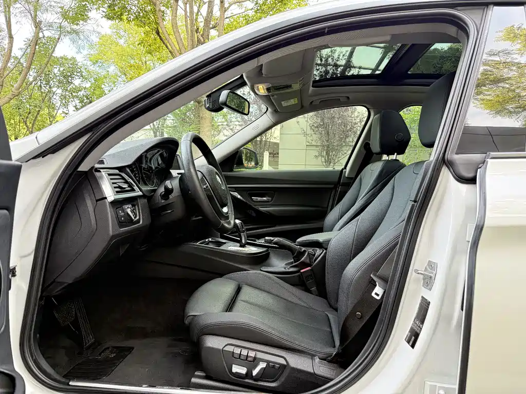 BMW 3 Series GT — миниатюра 7