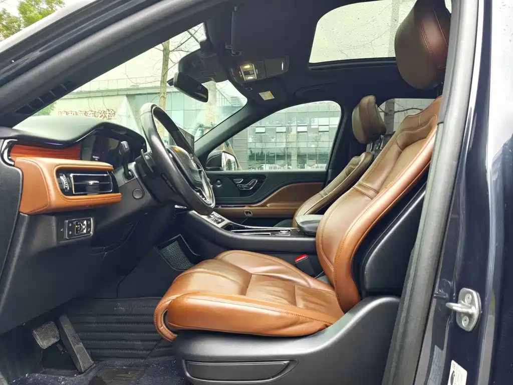Lincoln Aviator — миниатюра 9
